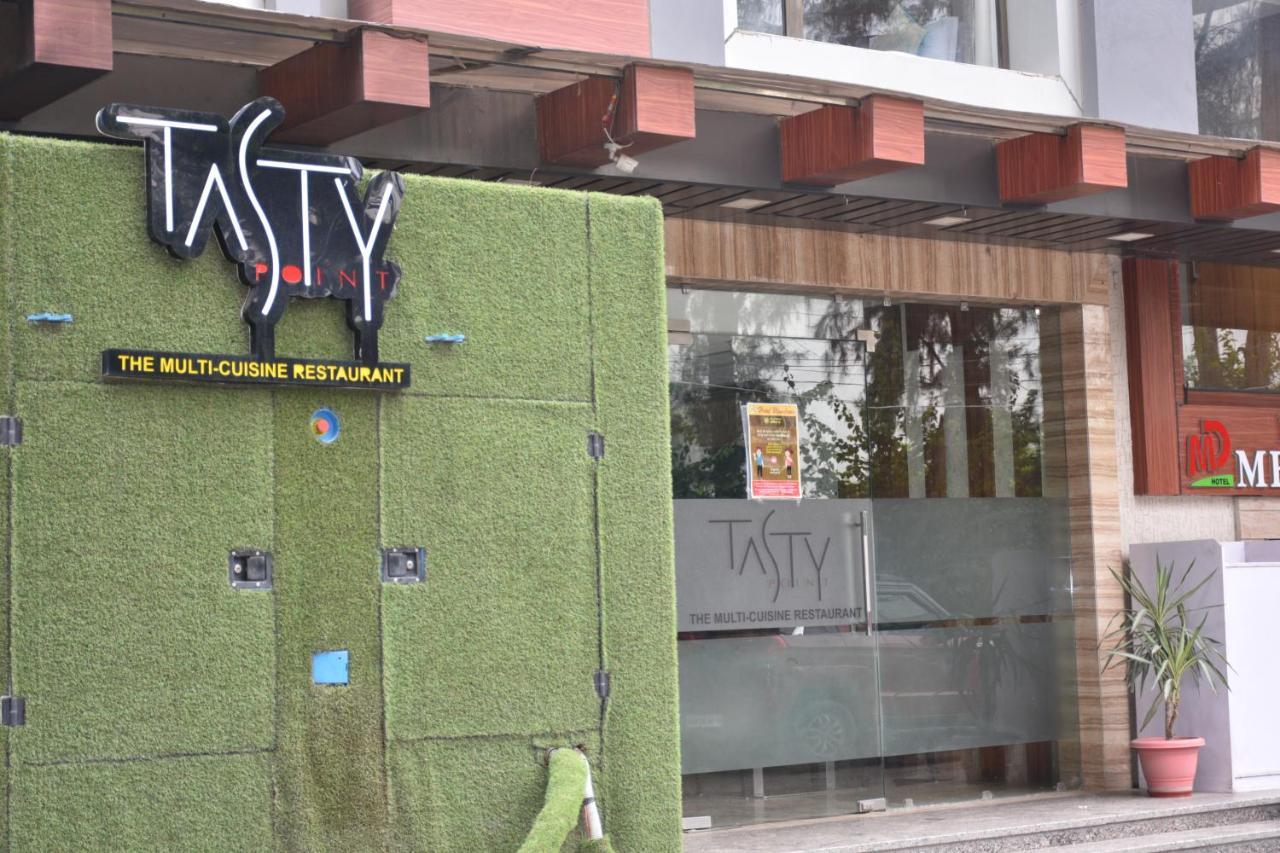Hotel Meadows Varanasi Exterior foto