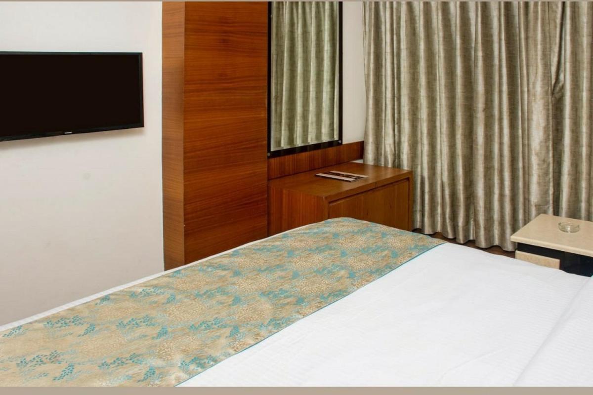 Hotel Meadows Varanasi Exterior foto