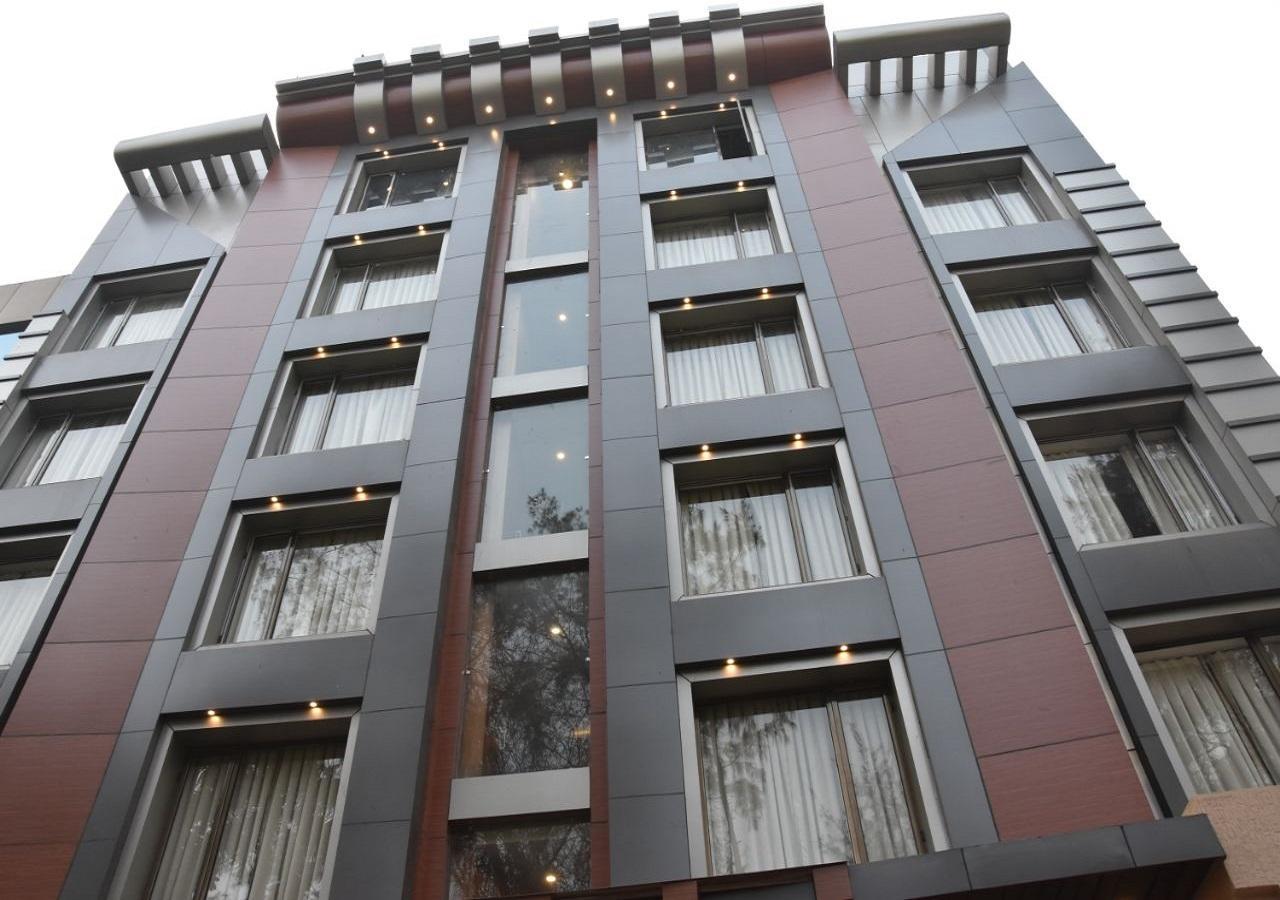 Hotel Meadows Varanasi Exterior foto